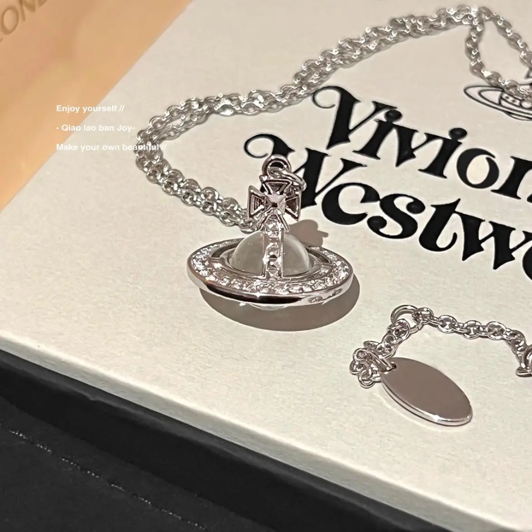 Vivienne Westwood inspire necklace