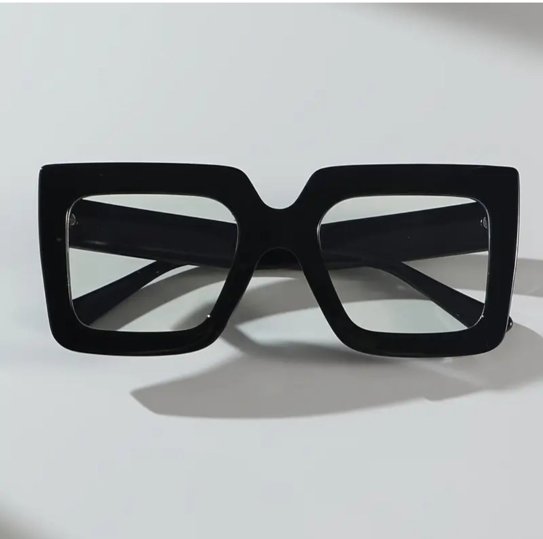 Oversized square eyewear